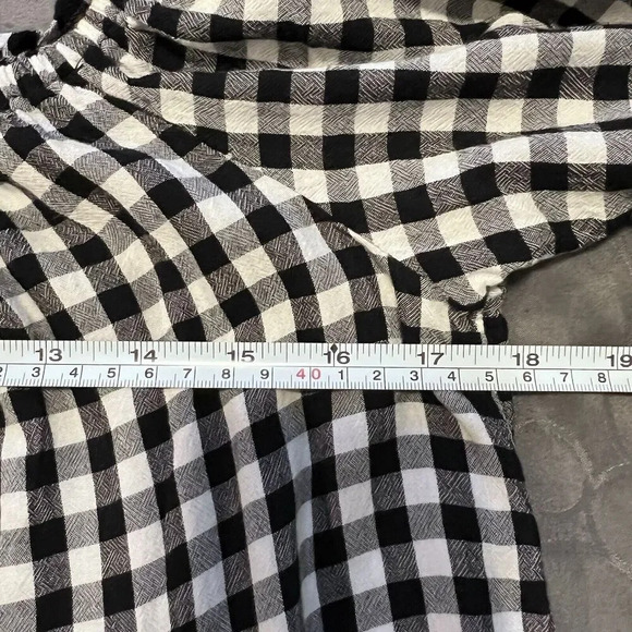 American Eagle Black And White Gingham Cropped Top Women's Size Small - Picture 9 of 10